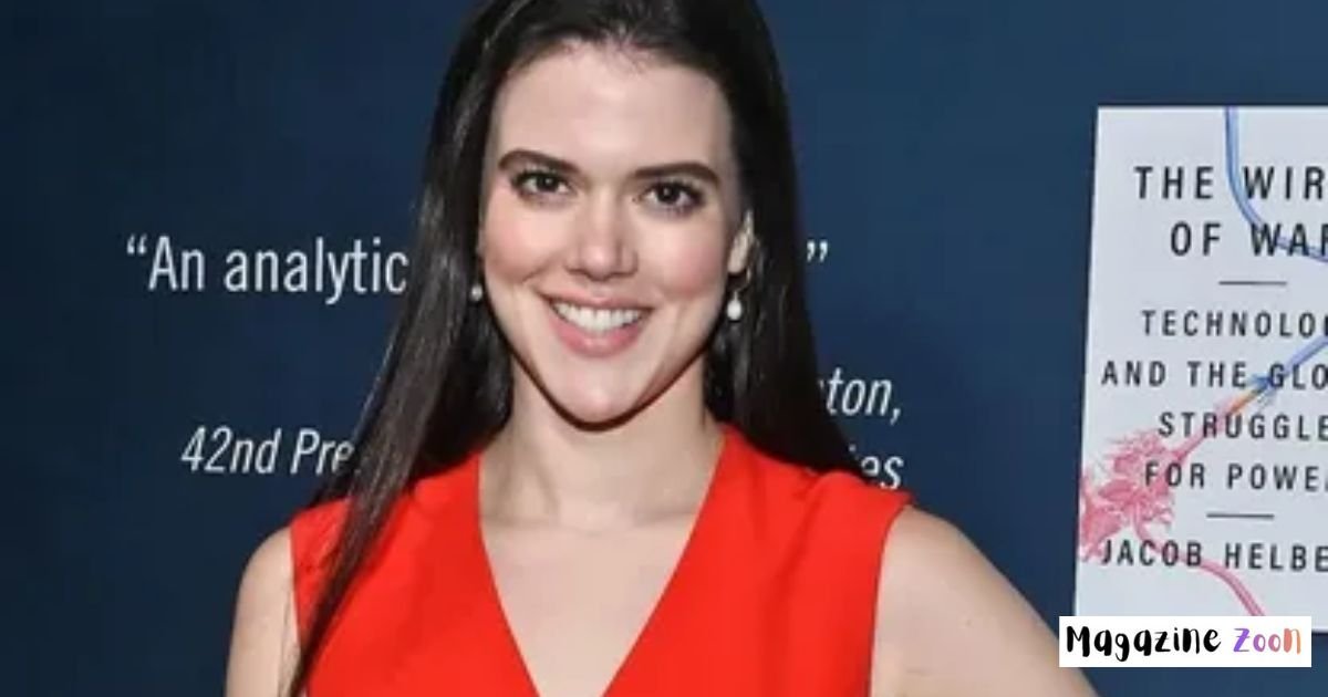 Who Is Lydia Moynihan? (Biography and Quick Facts)